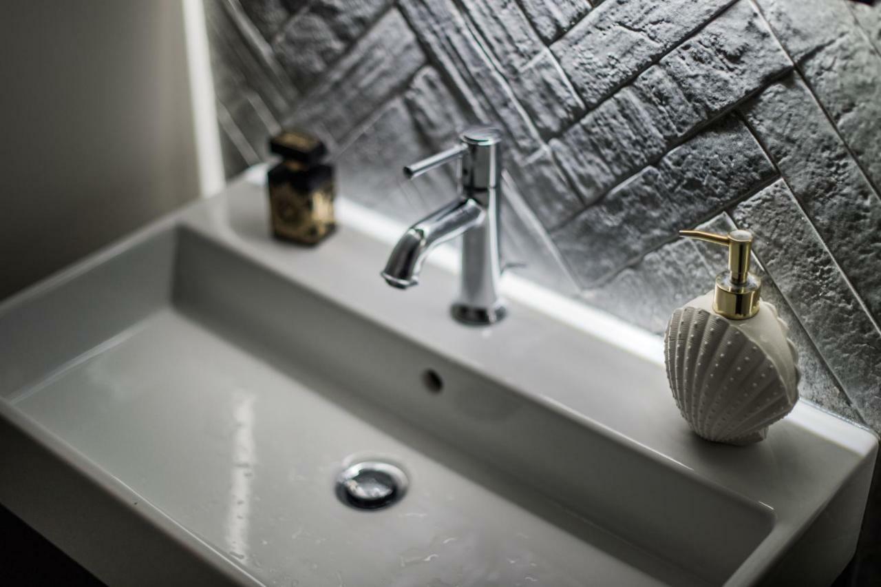Brand New Studio In Old Town By Hostlovers Kowno Zewnętrze zdjęcie